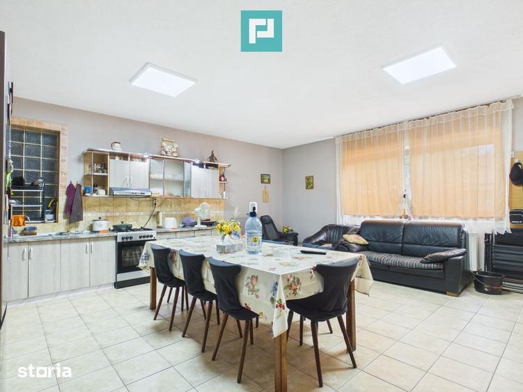 Casă cu 4 camere cu Teren 1910 Mp în Macea