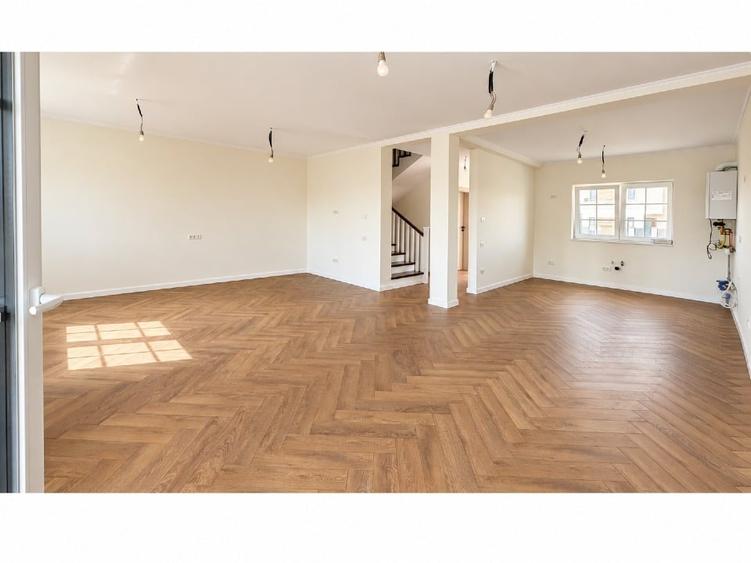 Duplex cu 4 camere cu Canalizare în Moșnița Veche