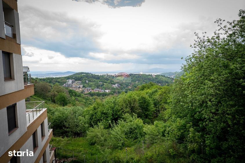 Apartament cu 2 camere decomandat în Schei