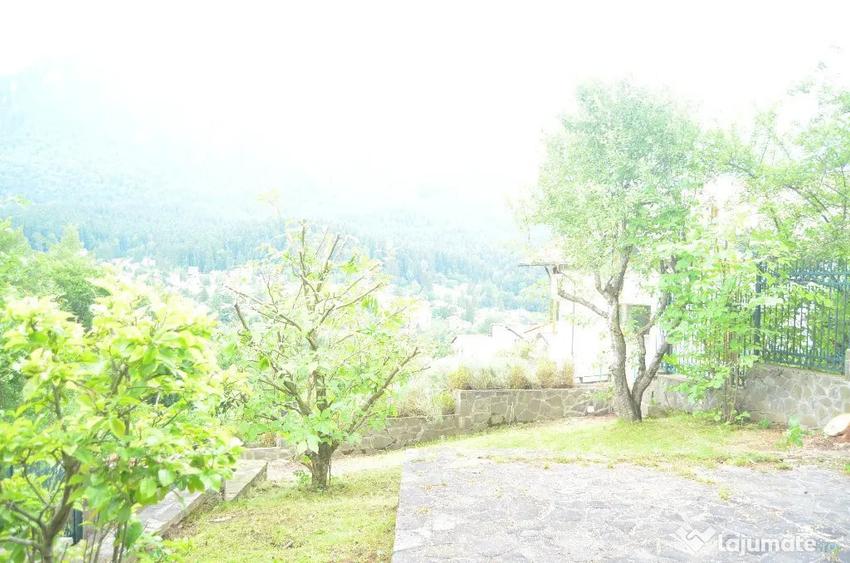 Casă cu 1 camere cu Teren 1627 Mp în Central