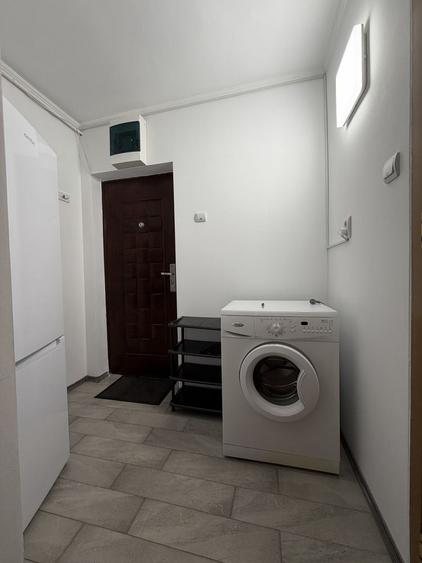Apartament cu 2 camere semidecomandat în Trivale