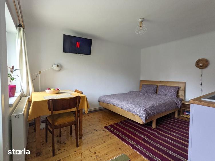 Casă cu 3 camere cu Teren 2987 Mp în Central