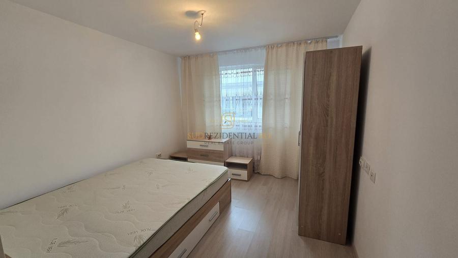 Apartament cu 3 camere semidecomandat, mobilat în Metalurgiei