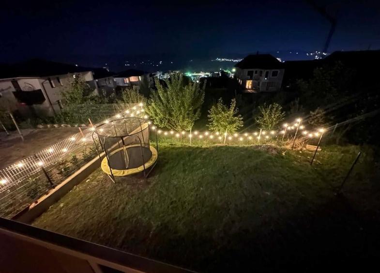 Duplex cu 5 camere cu Canalizare în Florești