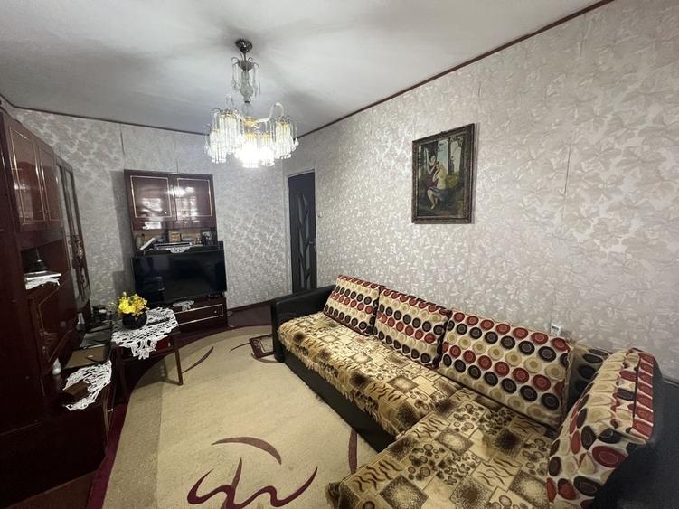 Apartament semidecomandat, centrala, etajul 3, zona Bigul Nou - 8