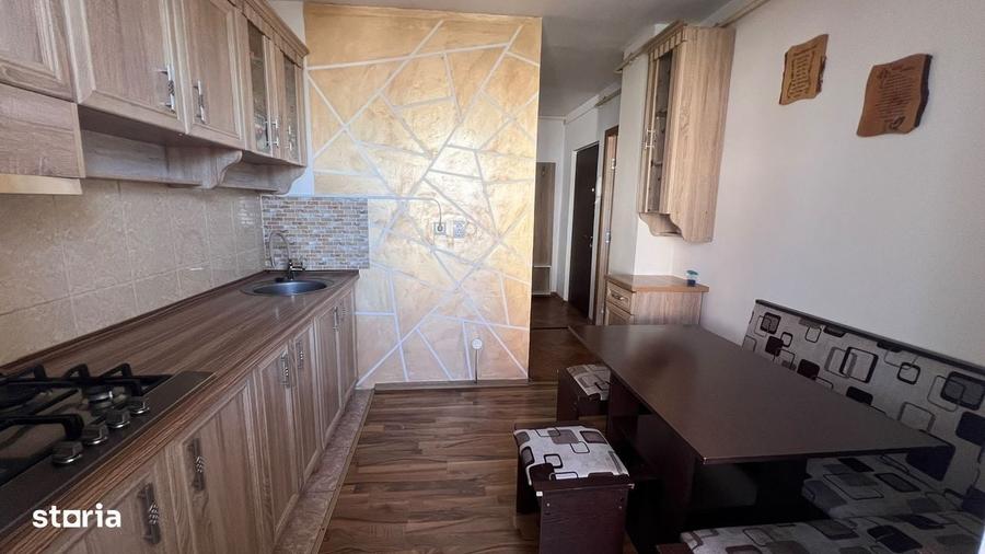 Apartament cu 3 camere decomandat în Micălaca