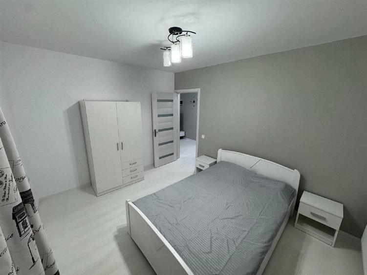 Apartament cu 3 camere decomandat, mobilat în Hipodrom 3