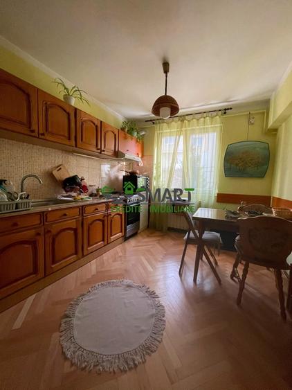 Apartament cu 3 camere decomandat în Ultracentral