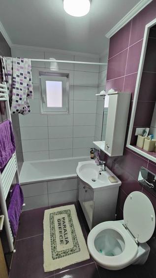 Apartament cu 3 camere decomandat în Ultracentral