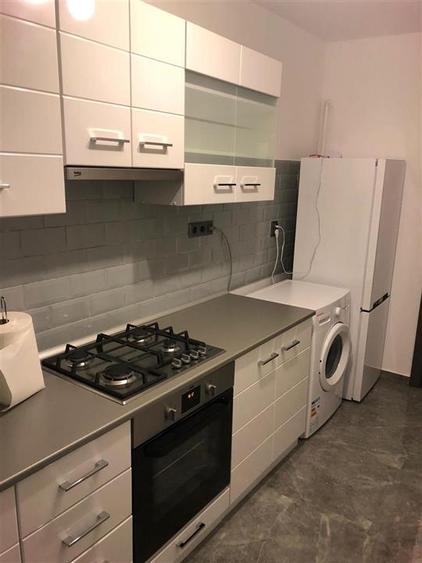 Apartament cu 2 camere semidecomandat, mobilat în Independenței