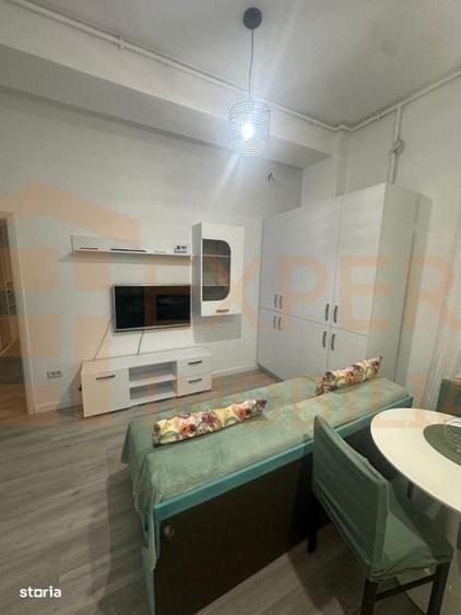Apartament cu 2 camere semidecomandat în Central