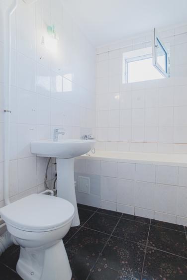 Apartament cu 2 camere semidecomandat, mobilat în City Park Mall