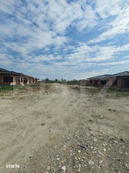 Casă cu 4 camere cu Teren 530 Mp în Mihai Viteazu