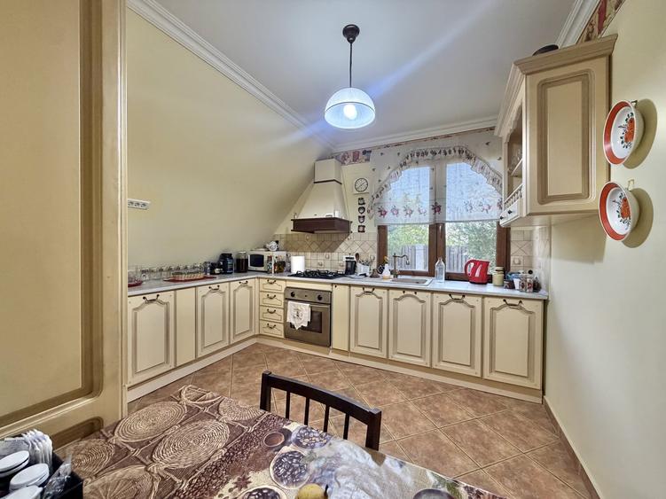 Casă individuală cu 4 camere cu Teren 1050 Mp în Sânmihaiu Român