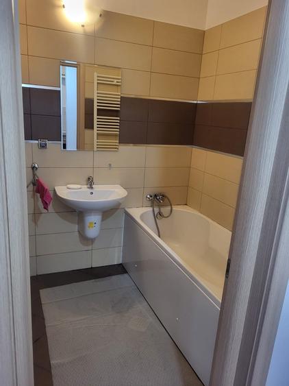 Apartament cu 2 camere decomandat în Domnești