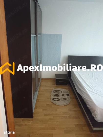 Apartament cu 2 camere semidecomandat în Tei