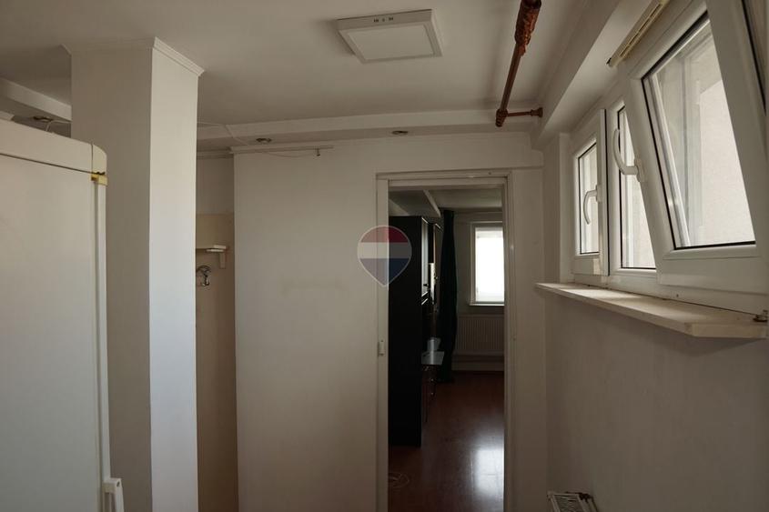 De Vanzare Apartament Lângă Metrou Comision 0 - 23