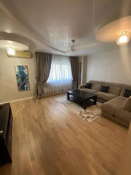 Apartament cu 3 camere decomandat în Decebal