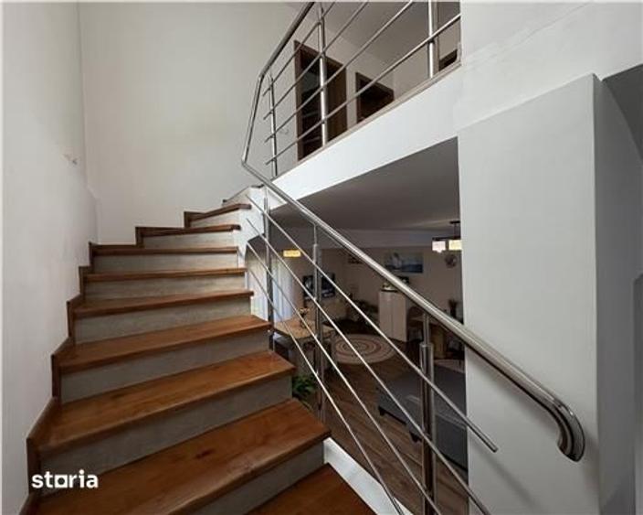 Casă cu 4 camere cu Teren 80 Mp în Șura Mare