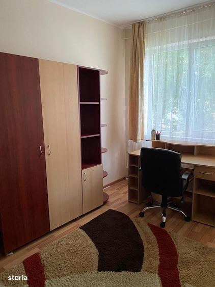 Apartament cu 3 camere semidecomandate, Centru - 4