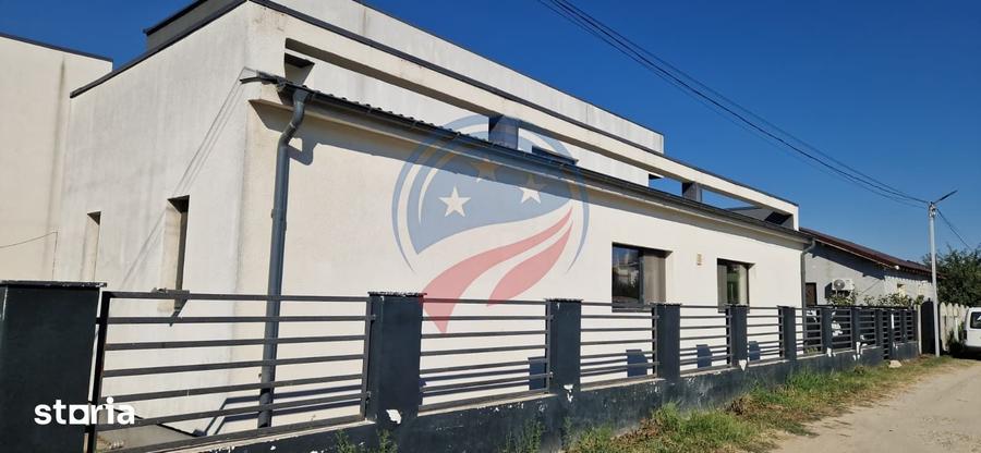 Casă cu 5 camere cu Teren 360 Mp în Malu Mare