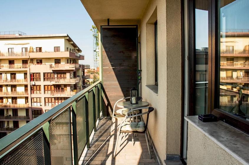 Apartament cu 2 camere semidecomandat în Dosu Bricii