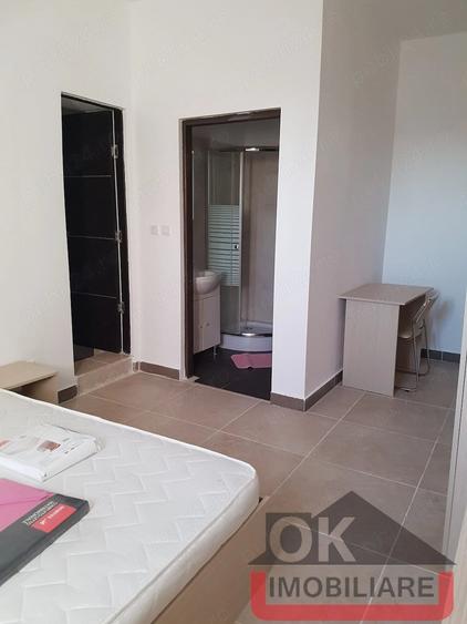 Apartament cu 6 camere decomandat în Central