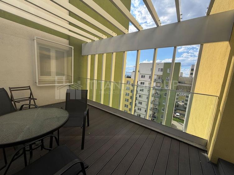 Apartament cu 2 camere semidecomandat în Tractorul