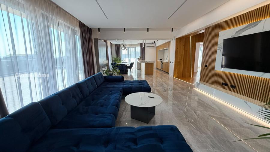 Apartament cu 4 camere semidecomandat, mobilat în Sisești