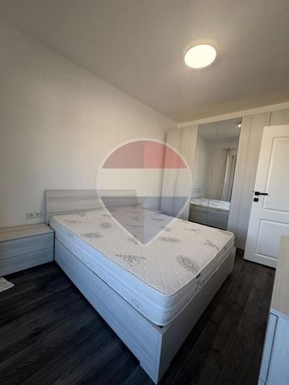 Apartament cu 2 camere decomandat, mobilat în Republicii
