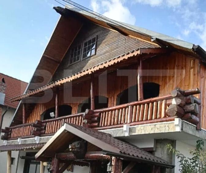 Casă individuală cu 5 camere cu Teren 3000 Mp în Teiș