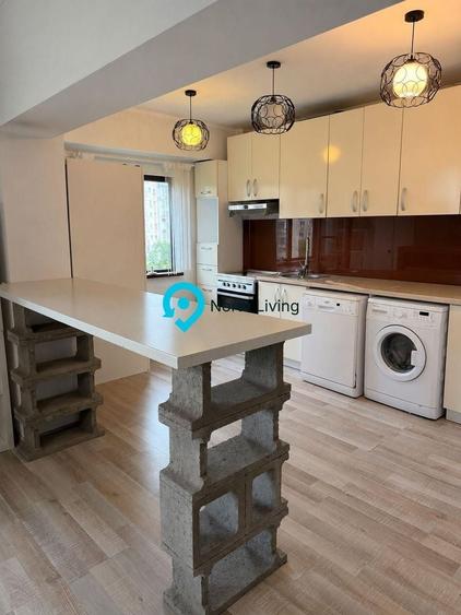 Apartament cu 3 camere, mobilat în Tineretului