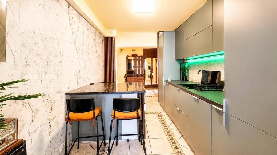Apartament cu 4 camere decomandat, mobilat în Dristor