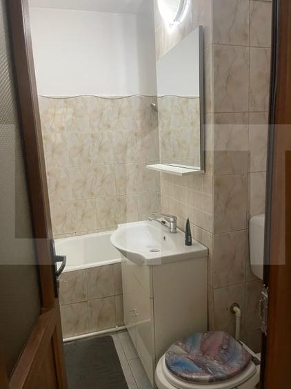 Garsonieră decomandată, mobilată în Dorohoi