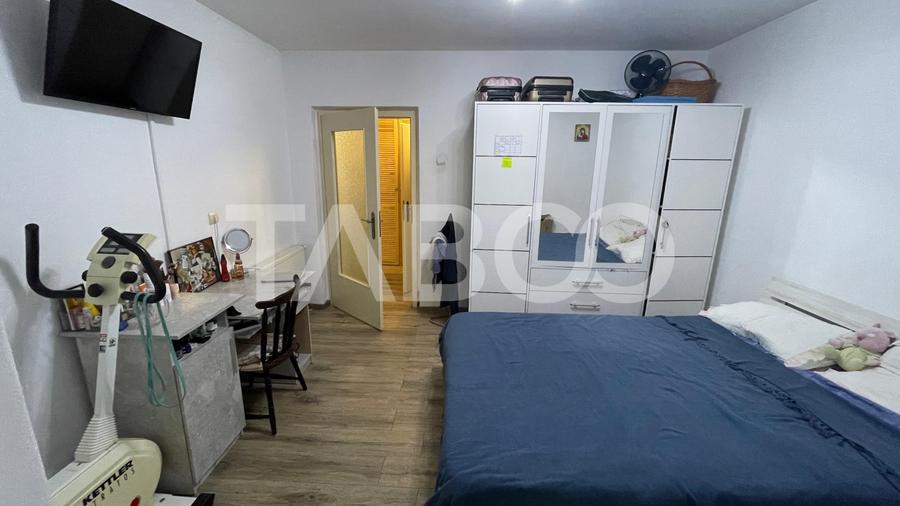 Casa 4 camere de vanzare in Lazaret cu garaj demisol generos mansarda - 5
