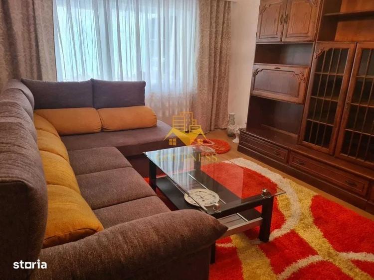 Apartament cu 3 camere decomandat în Între Lacuri
