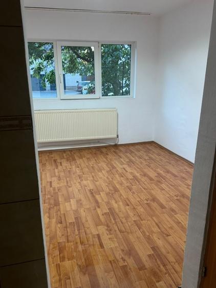 Garsonieră decomandată în Exterior Vest