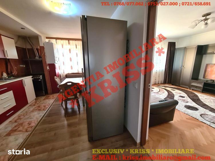 Apartament cu 3 camere decomandat în Central