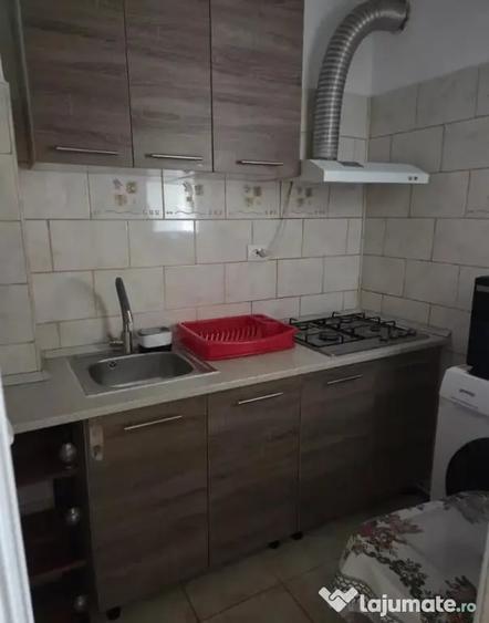 Garsonieră în Granit