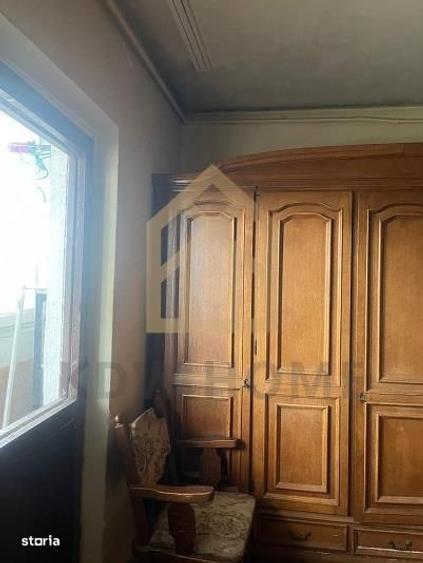 Apartament cu 4 camere decomandat, mobilat în Vitan