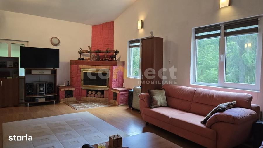 Casă cu 3 camere în Dealu Negru