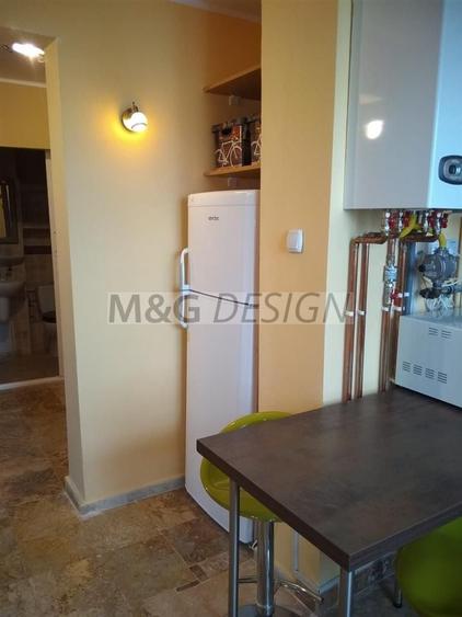 Apartament cu 2 camere decomandat în Medicină