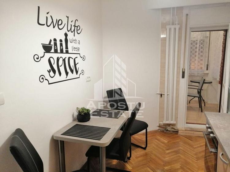 Apartament cu 3 camere decomandat în Take Ionescu