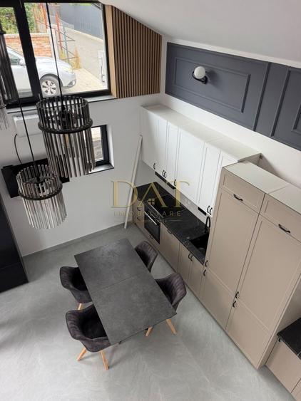 Duplex cu 3 camere cu Canalizare în Între Lacuri