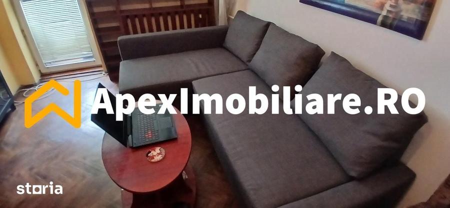 Apartament cu 3 camere semidecomandat în Grivița
