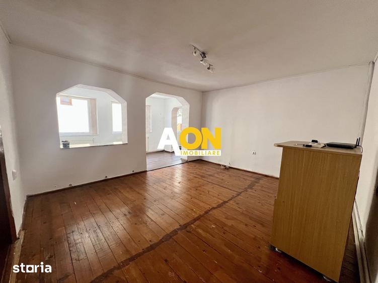 Casă cu 2 camere cu Teren 770 Mp în Micești