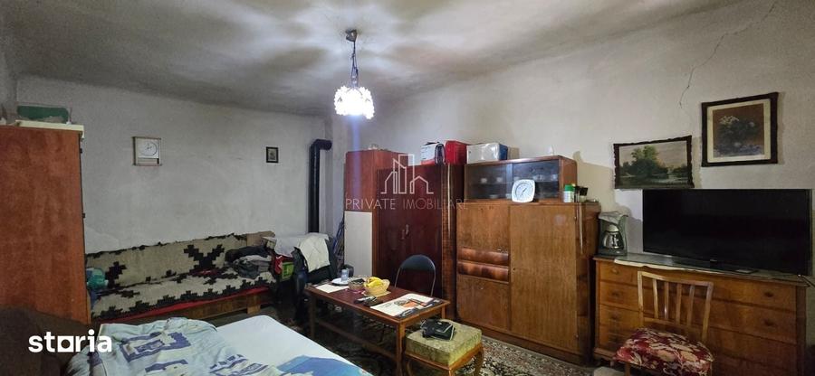 Casă cu 4 camere cu Teren 400 Mp în Central