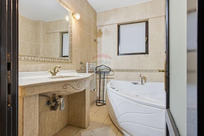 PENTHOUSE ULTRACENTRAL CU PRIVELISTE PANORAMICĂ | 3 CAMERE - 19
