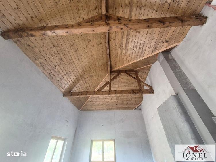 Casă cu 3 camere în Poiana Ampoiului