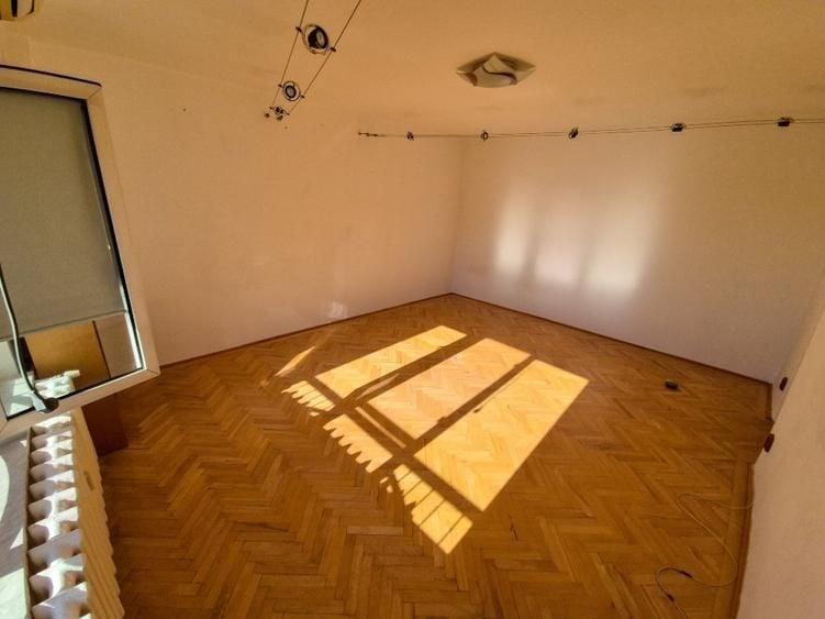 Garsonieră decomandată în P-ța Muncii